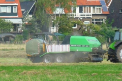 2009 8 5-8 Boer aan het werk (6)